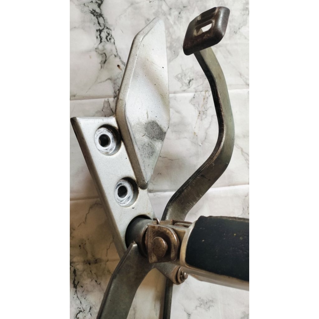 foot step depan Yamaha Vixion kiri ori second