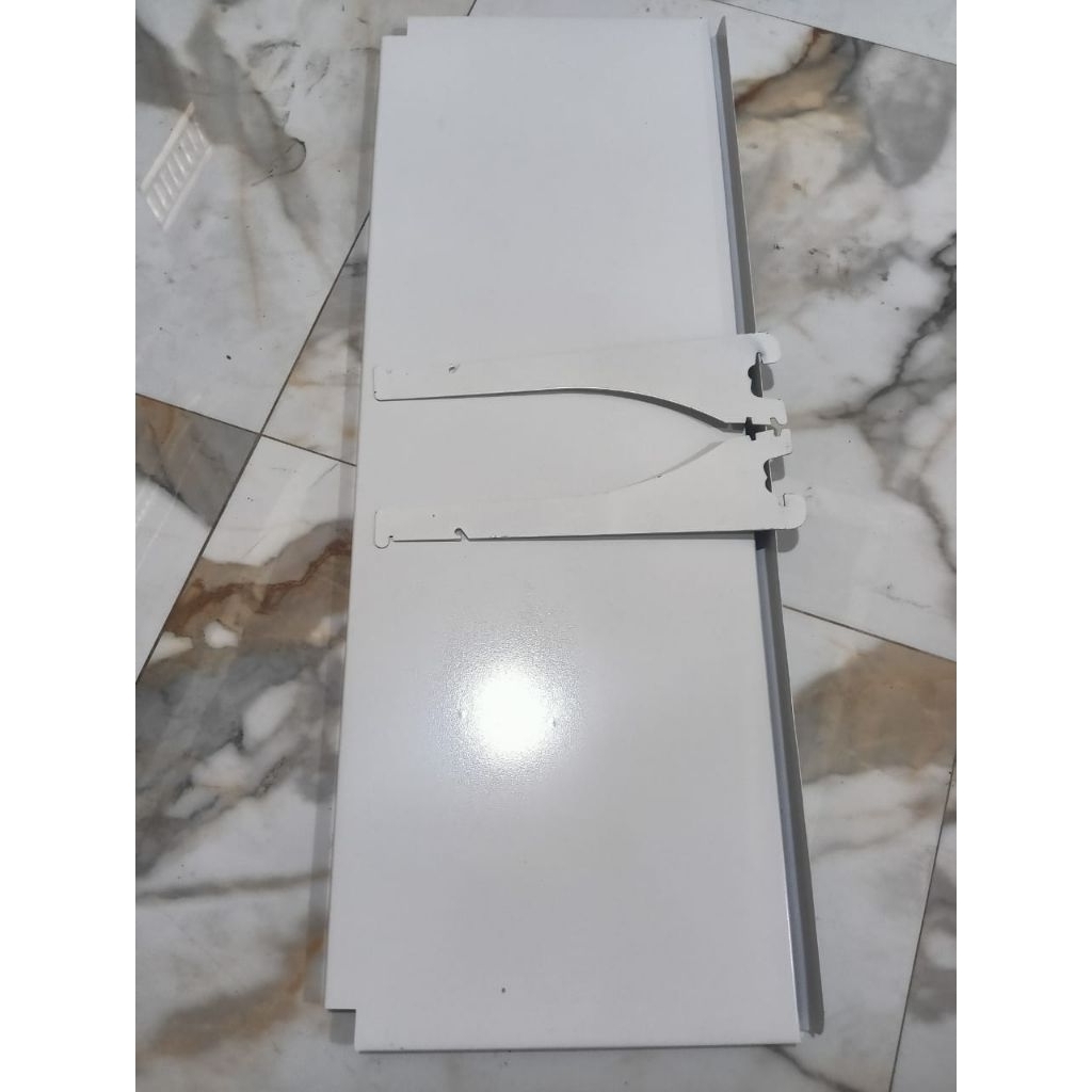 selving breket rak mini market