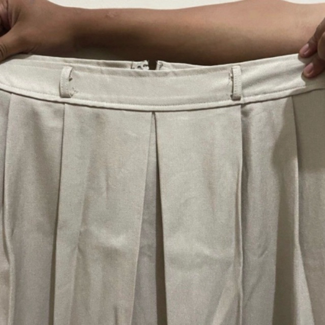 PRELOVED YEONA SAVVA SKIRT