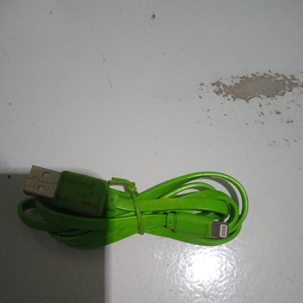 kabel cas iPhone