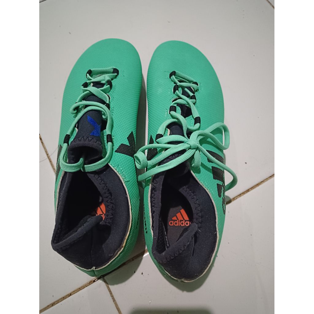 Preloved Sepatu Futsal Adidas