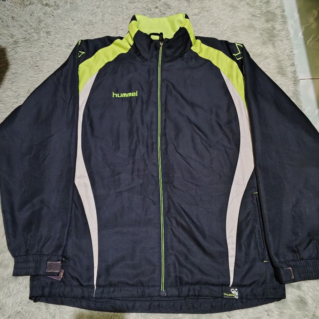 Jaket Outdoor hiking gunung Hummel tag M size (LD 53 P64)