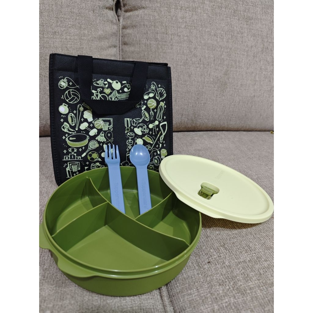 Tupperware  Lunch Box, Kotak Bekal with Tas dan sendok garfu