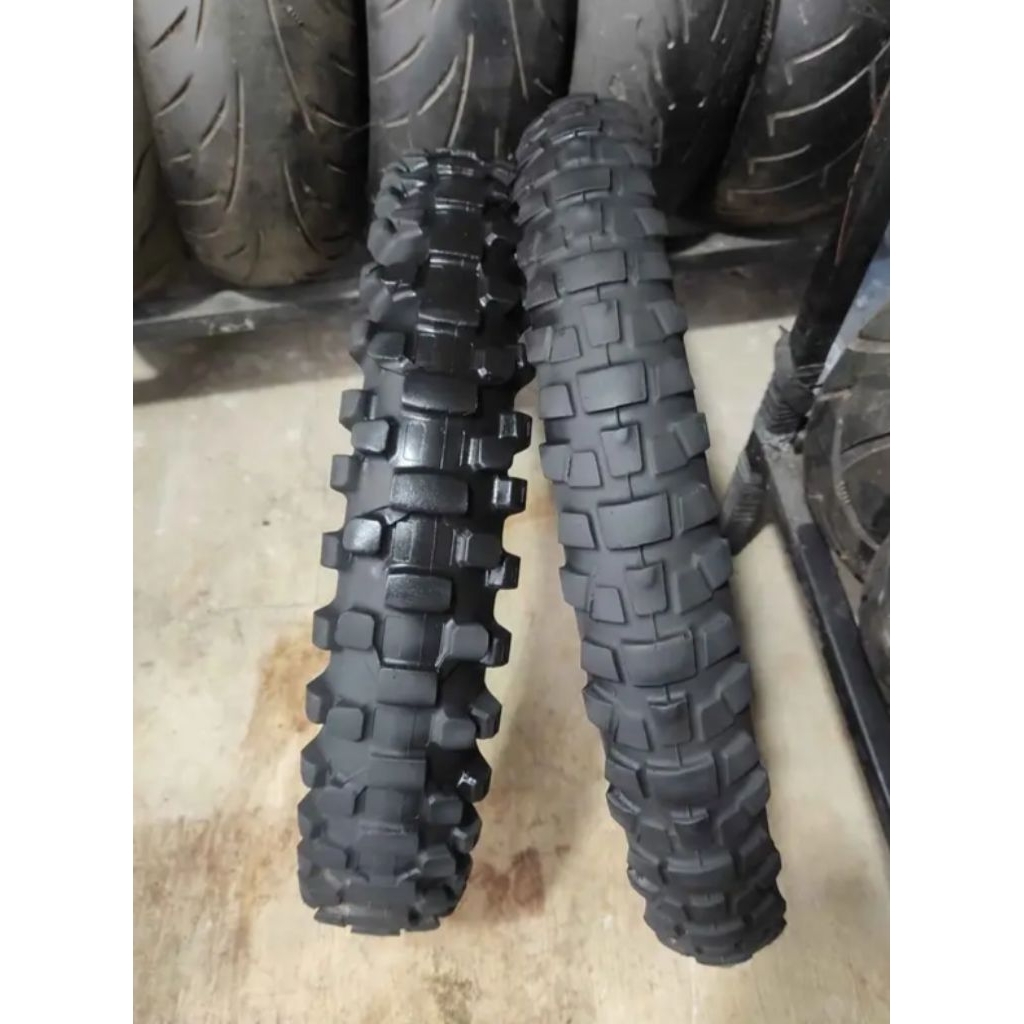 sepasang ban trail crf wr dll ring 18 21 model ban pacul dan model ban semi tarail