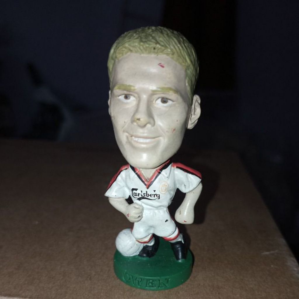 figure pemain sepak bola liverpool michael owen dari corinthians