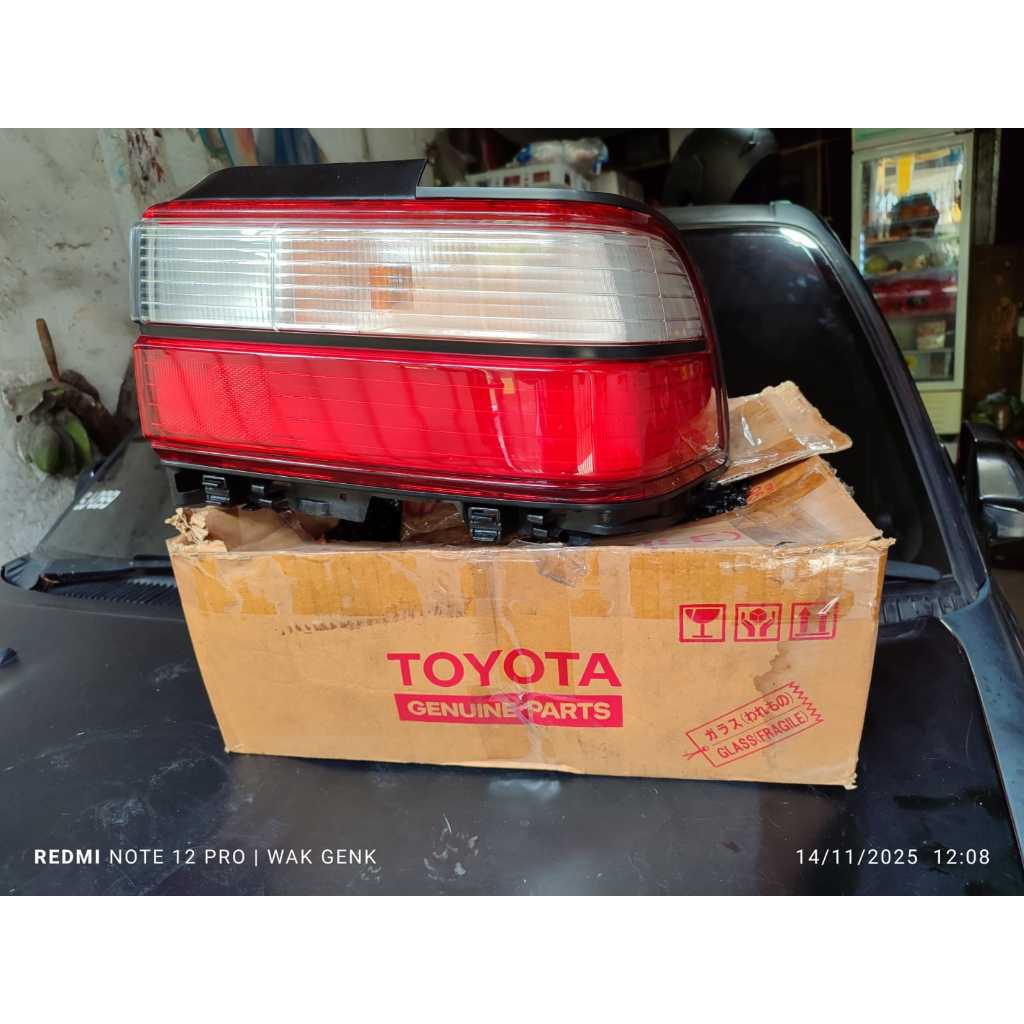 stoplamp great corolla stop lamp greco original koito toyota