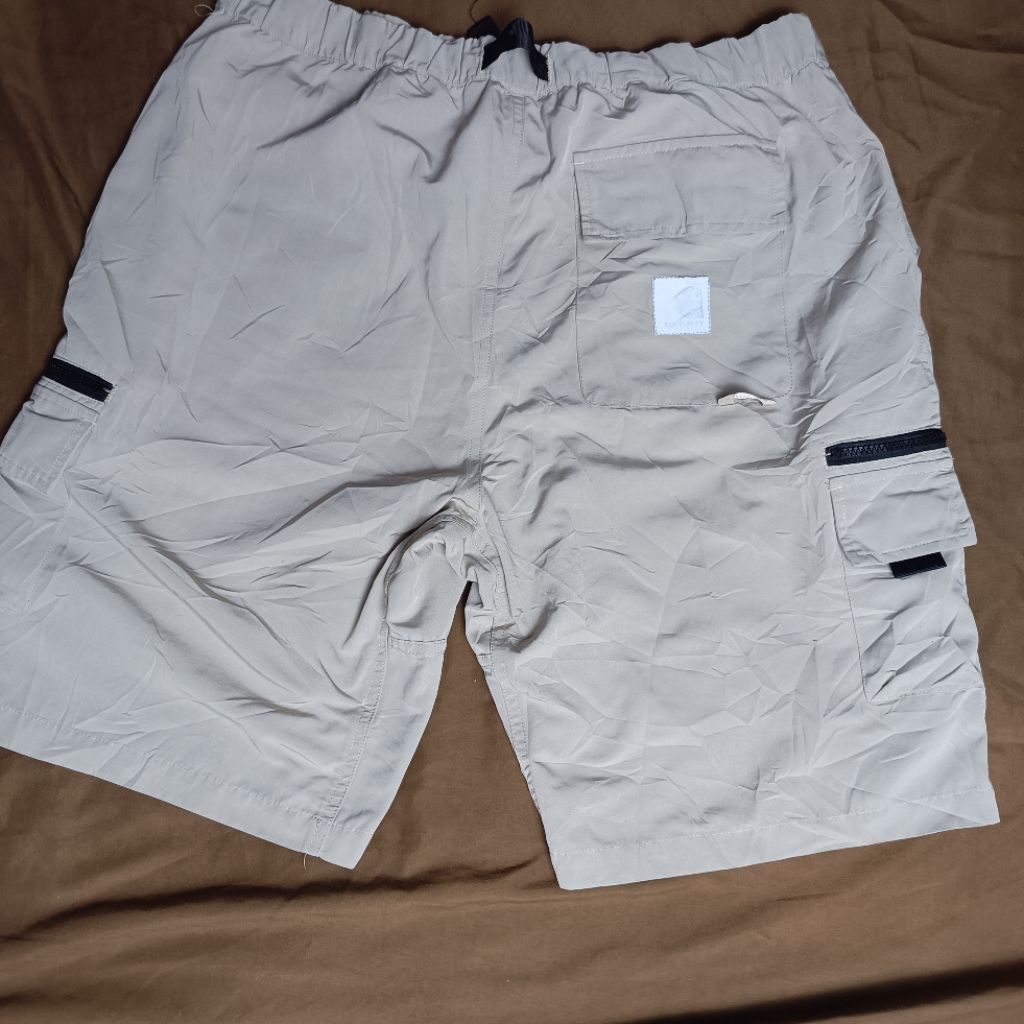 celana pendek CARHARTT