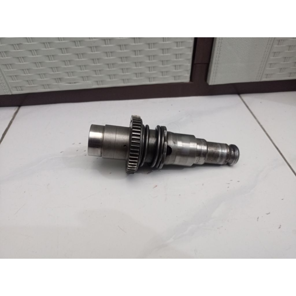 selongsong piston makita hr2470 ori sperpart makita hr 2470