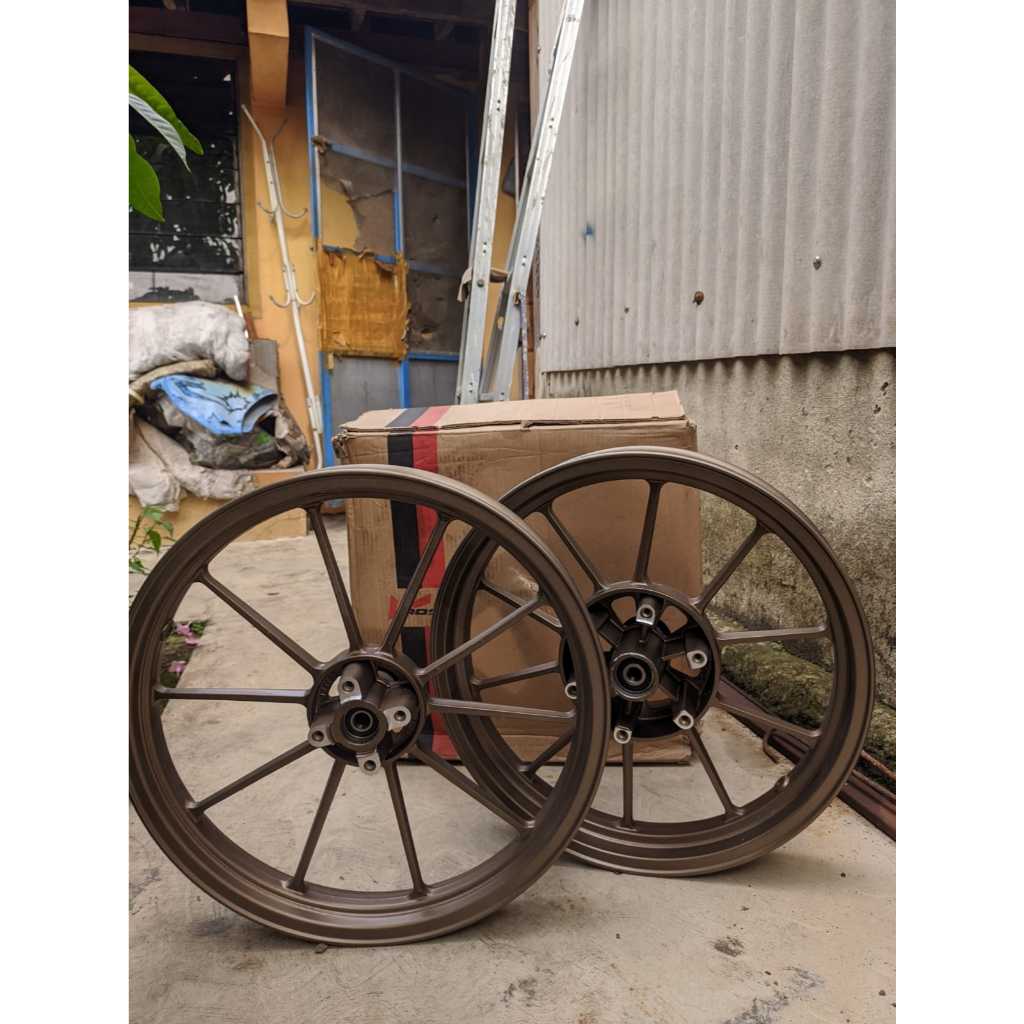 VELG V ROSSI VROSSI STARLIGHT MODEL EXACT BRONZE HITAM JAPAN NINJA R RR SS ZX KR 150 185 250 RING 17