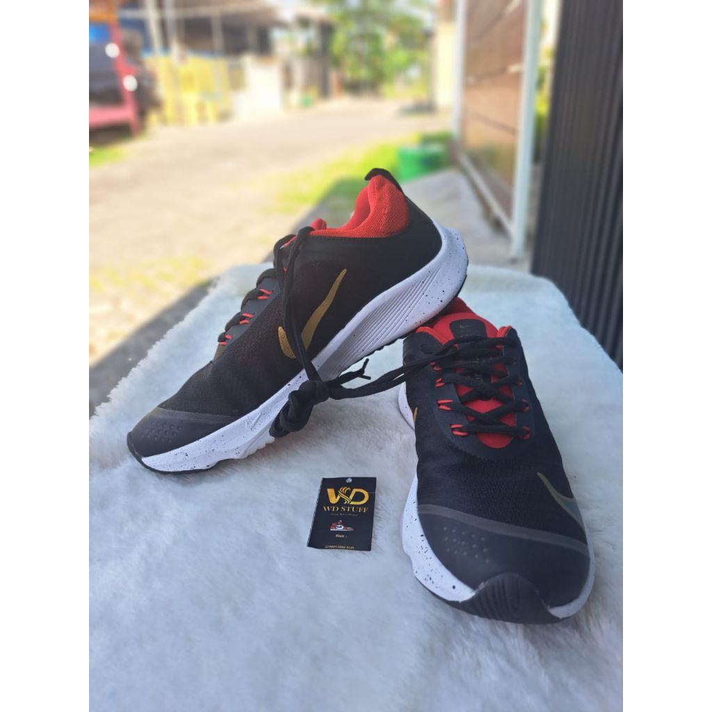 Sepatu olahraga Nike Running