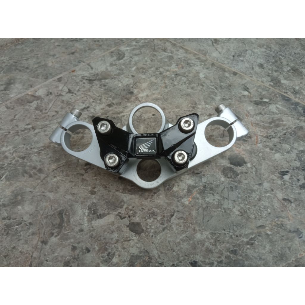 segitiga t atas kawasaki ninja set raiser cb150r led ori original