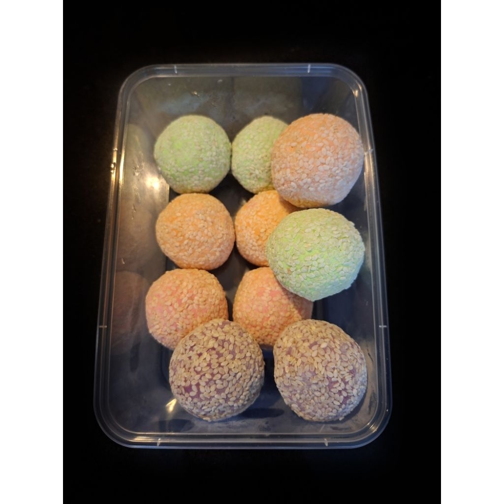 Onde-onde Pelangi Frozen isi 10