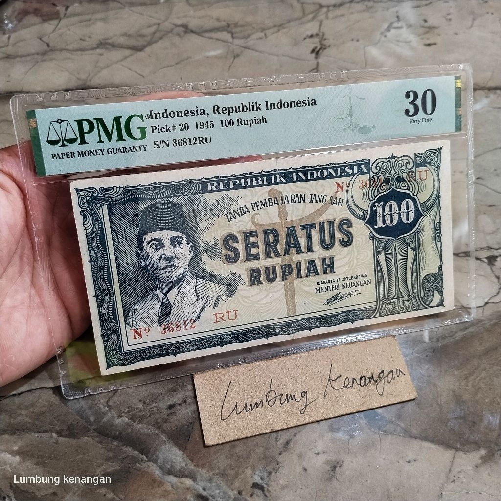 uang kuno Sukarno 100 rupiah keris 1945 PMG 30