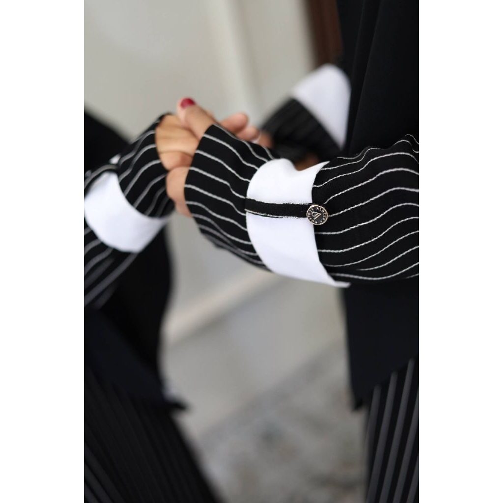 [Close] Albeera Sarimbit Lebaran Abaya Syar'i Saila Series Seragam Keluarga Motif Stripe Flowy Empuk