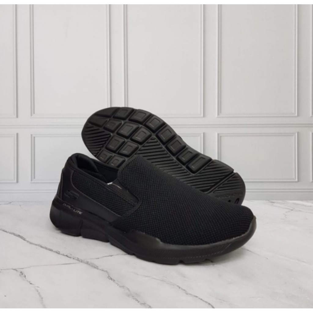 SEPATU SKECHERS EQUALIZER MEN'S/ SKECHERS EQUALIZER SLIP ON