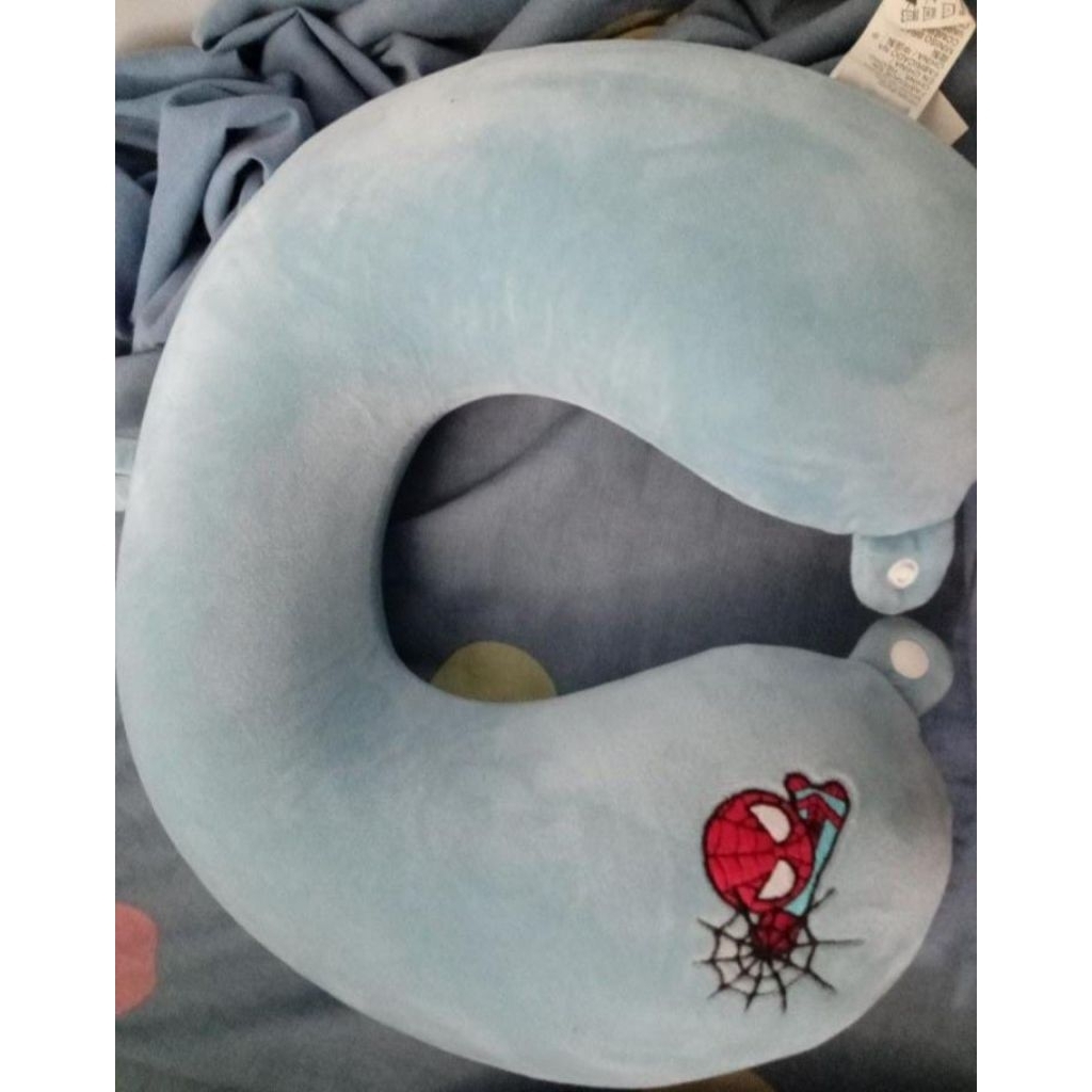 bantal miniso