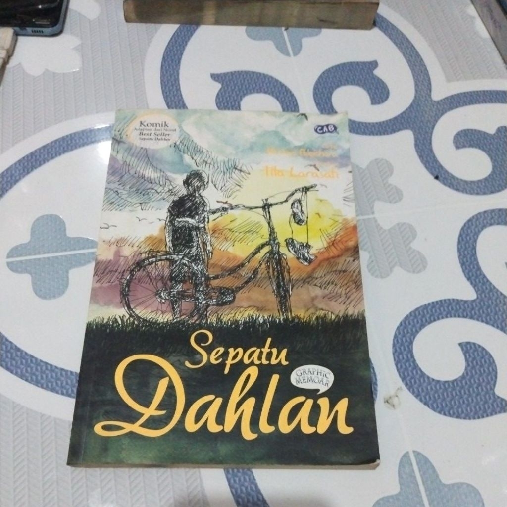 komik adaptasi dari novel sepatu dahlan ( seken original)