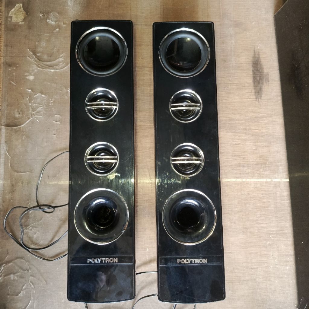 speaker tower tv led Polytron 24/32" tanpa kaki