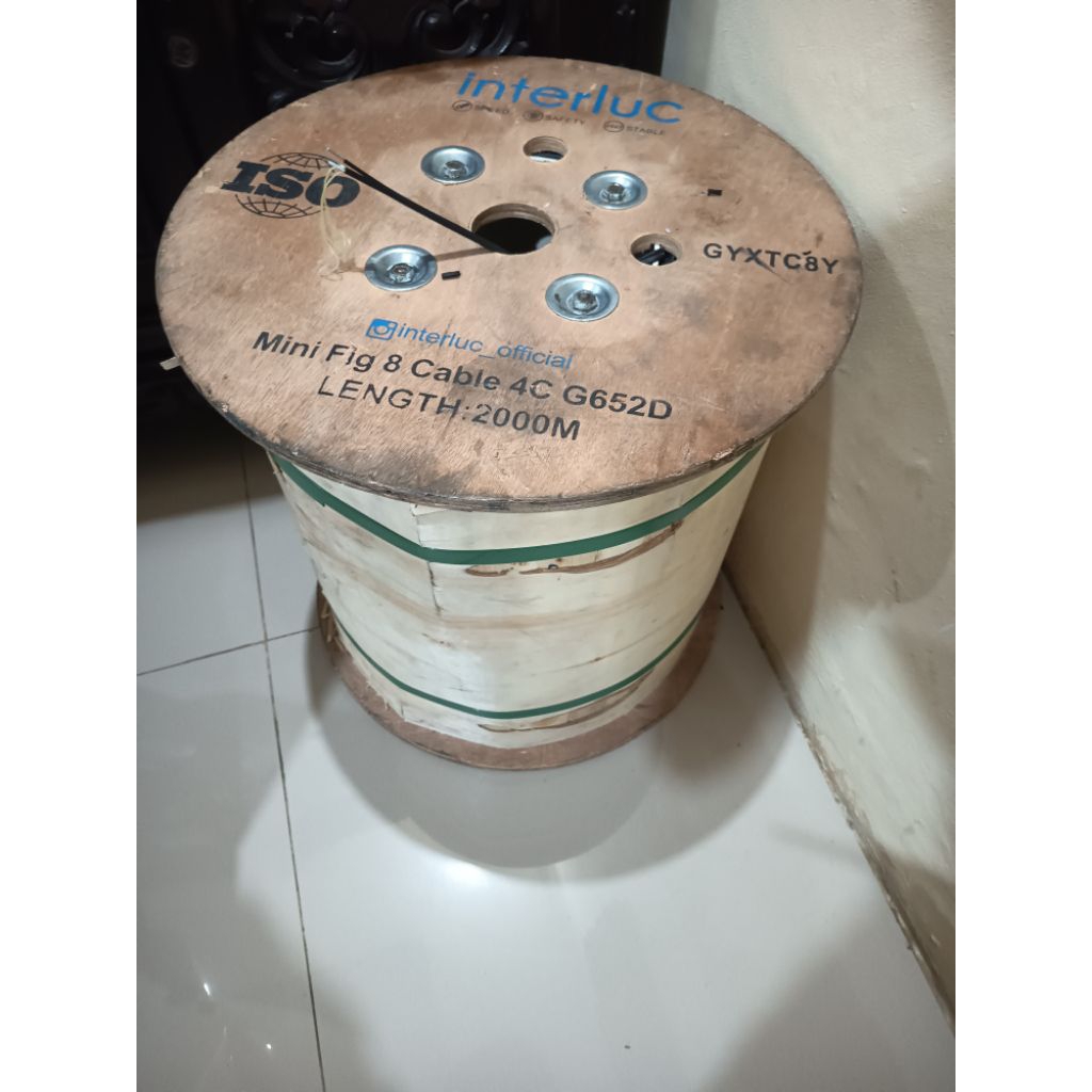 fiber optic 4 core fig 8 tube jelly interluc