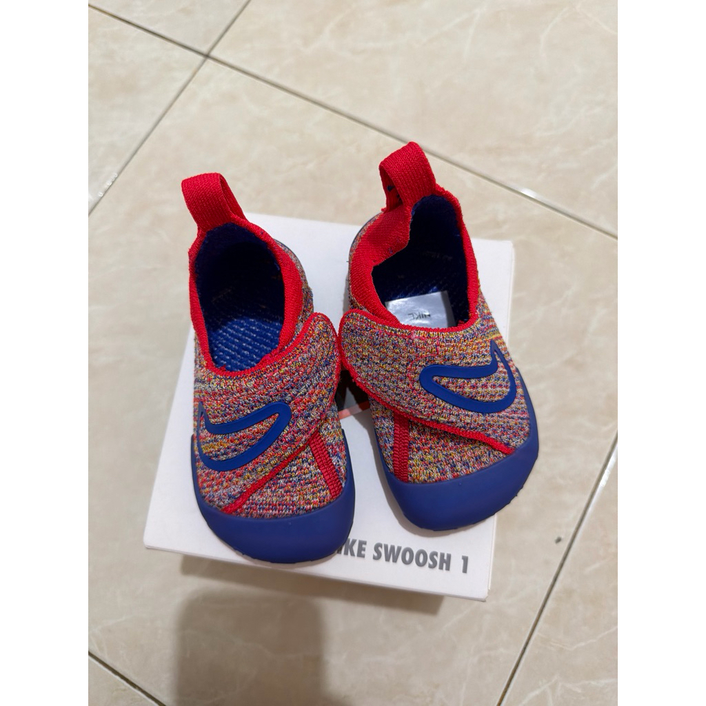 nike swoosh 1 (cuman 1pc ukuran 6c, 12cm)