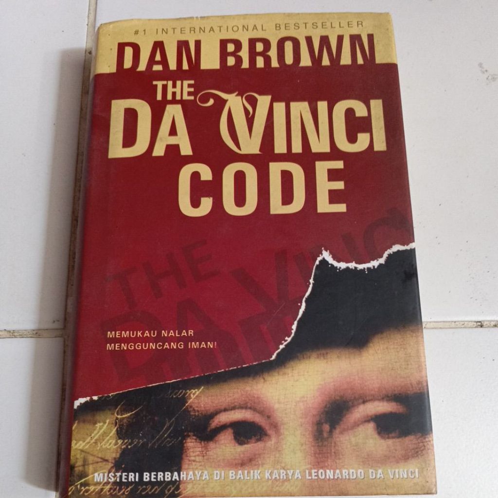 Buku Novel hardcover Dan brown the da Vinci code