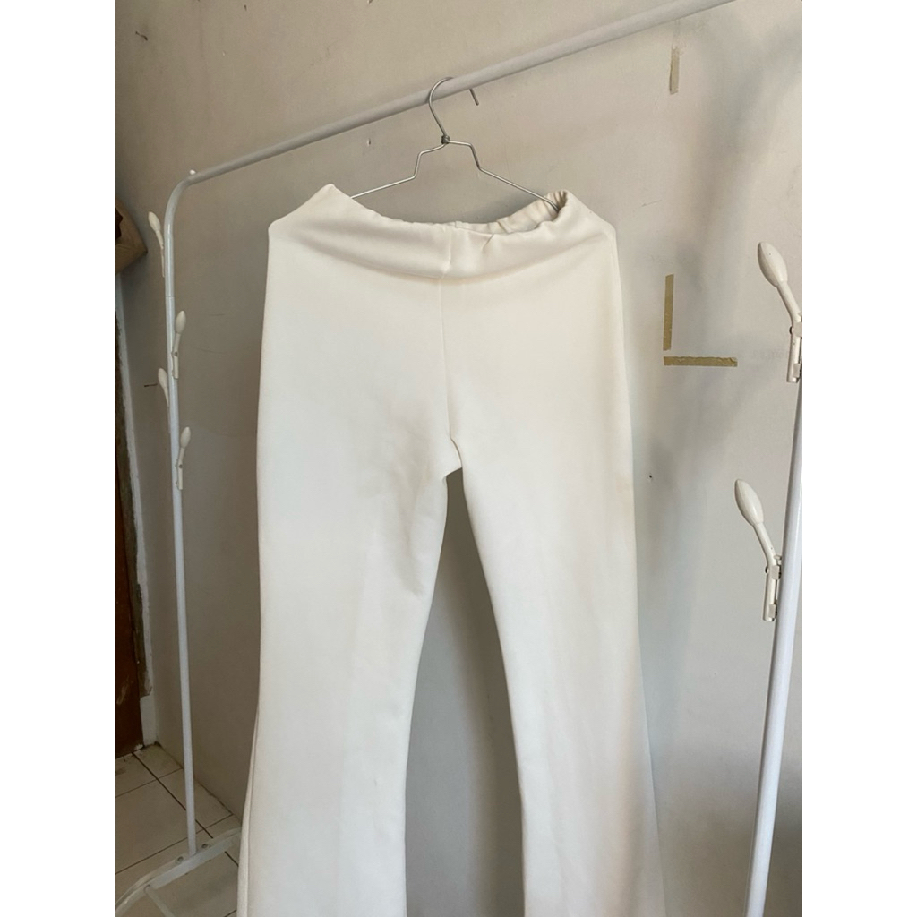 Preloved-Celana Cutbray Warna Putih