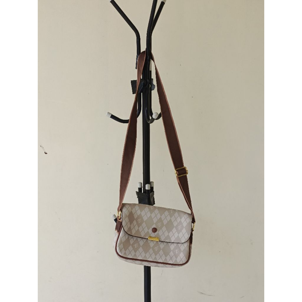TAS BOO BERRIES SELEMPANG