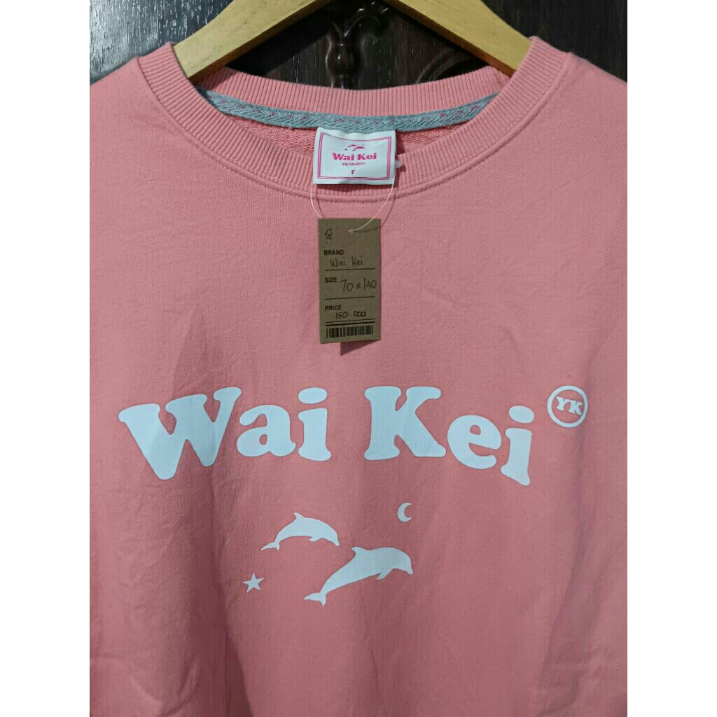 CN Crewneck Wai Kei