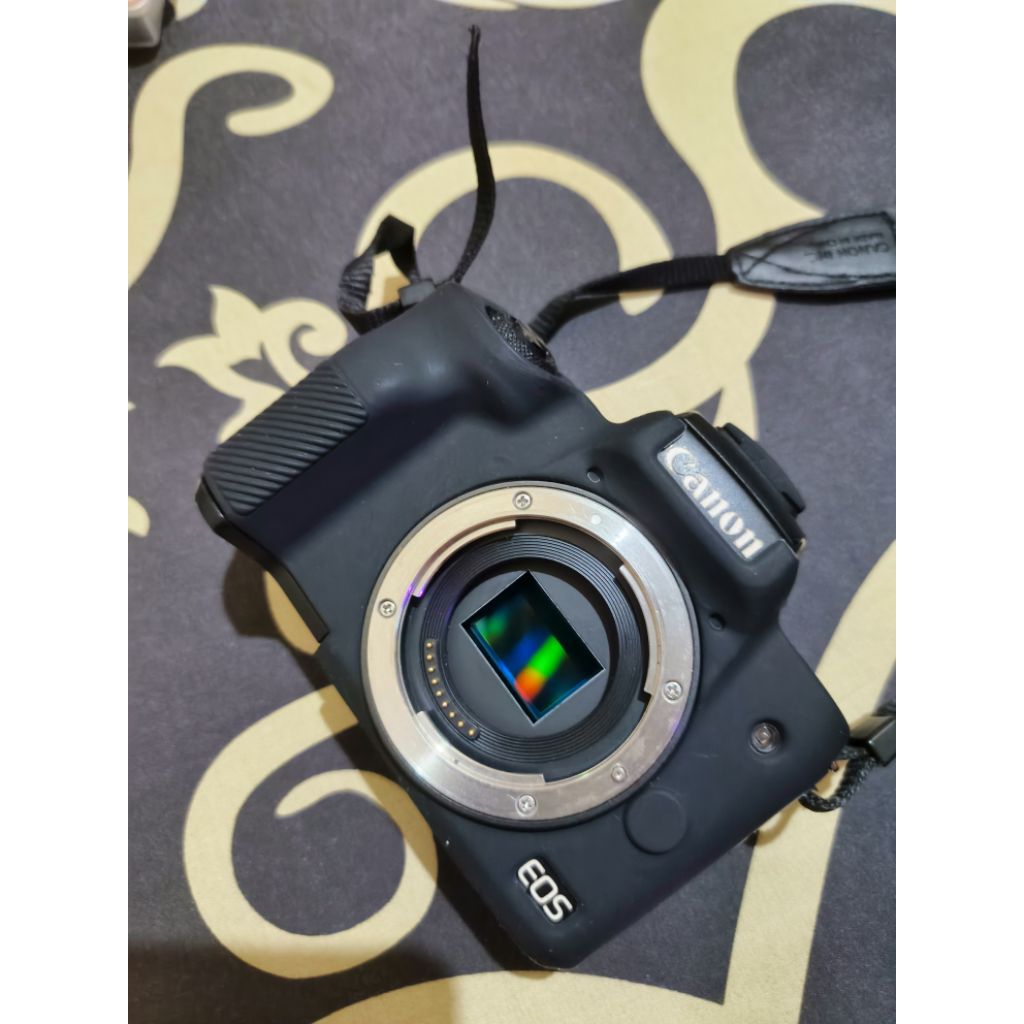 Canon M50 bekas