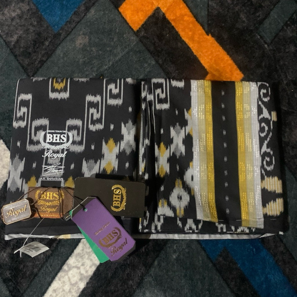 SARUNG BHS ROYAL GOLD IDB HITAM