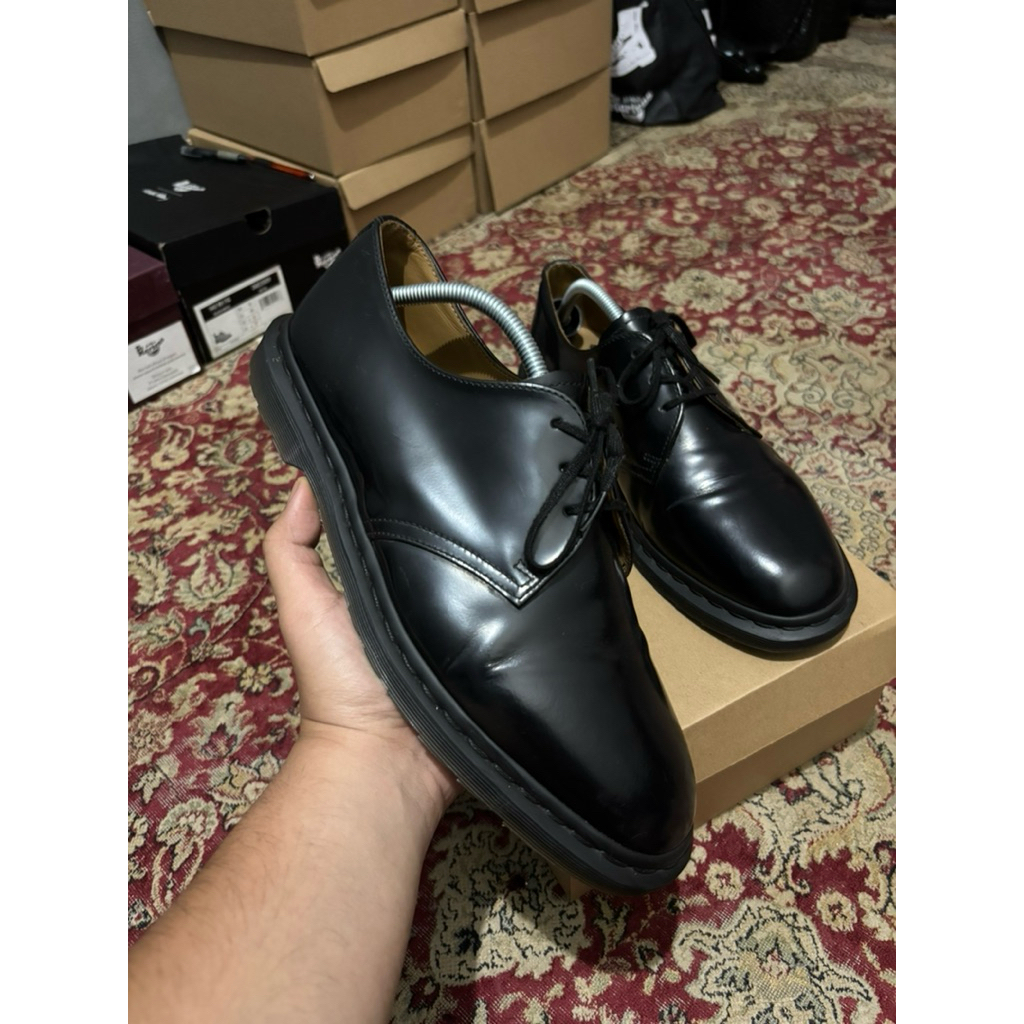 Dr Martens Archie 2