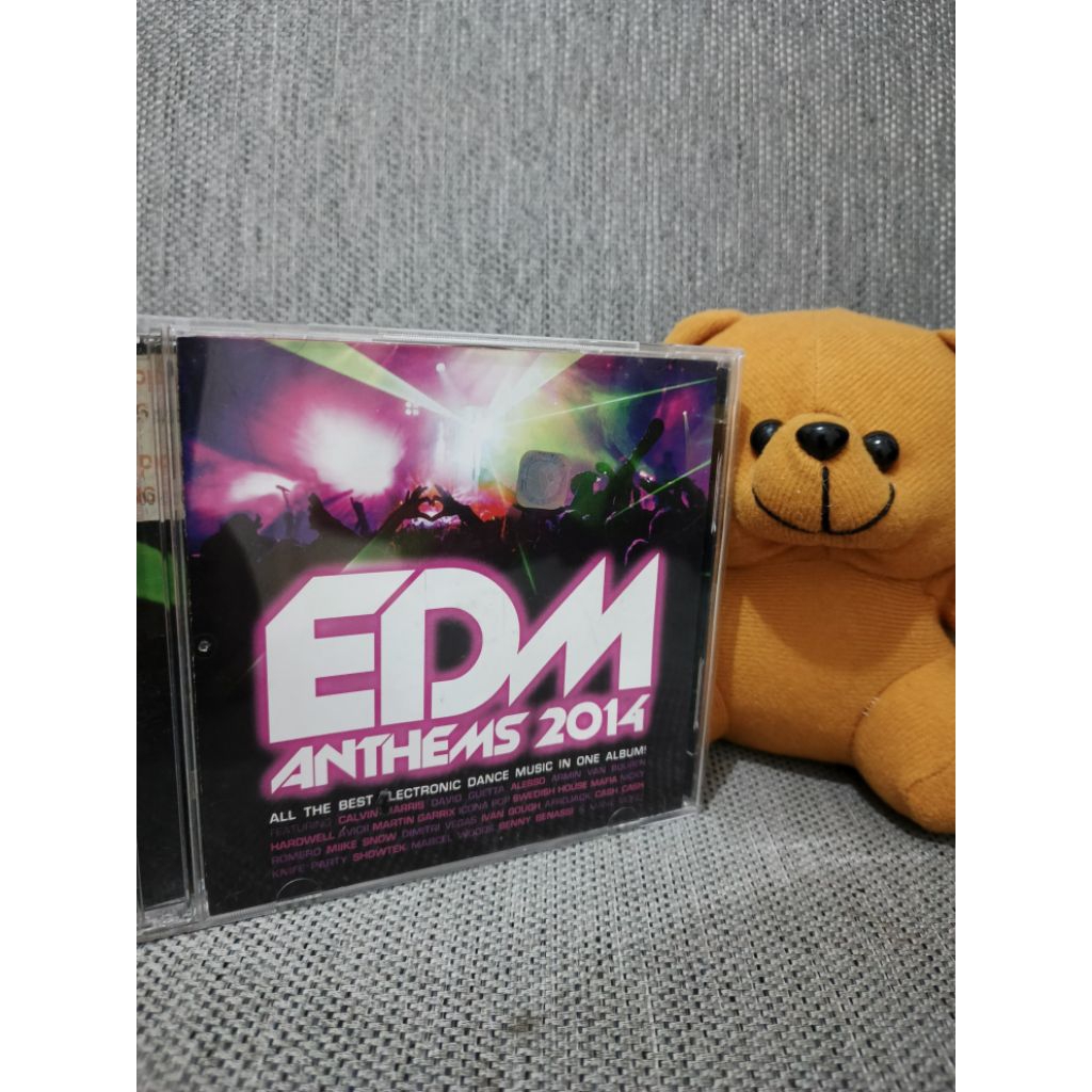 CD Kompilasi - EDM Anthems 2014