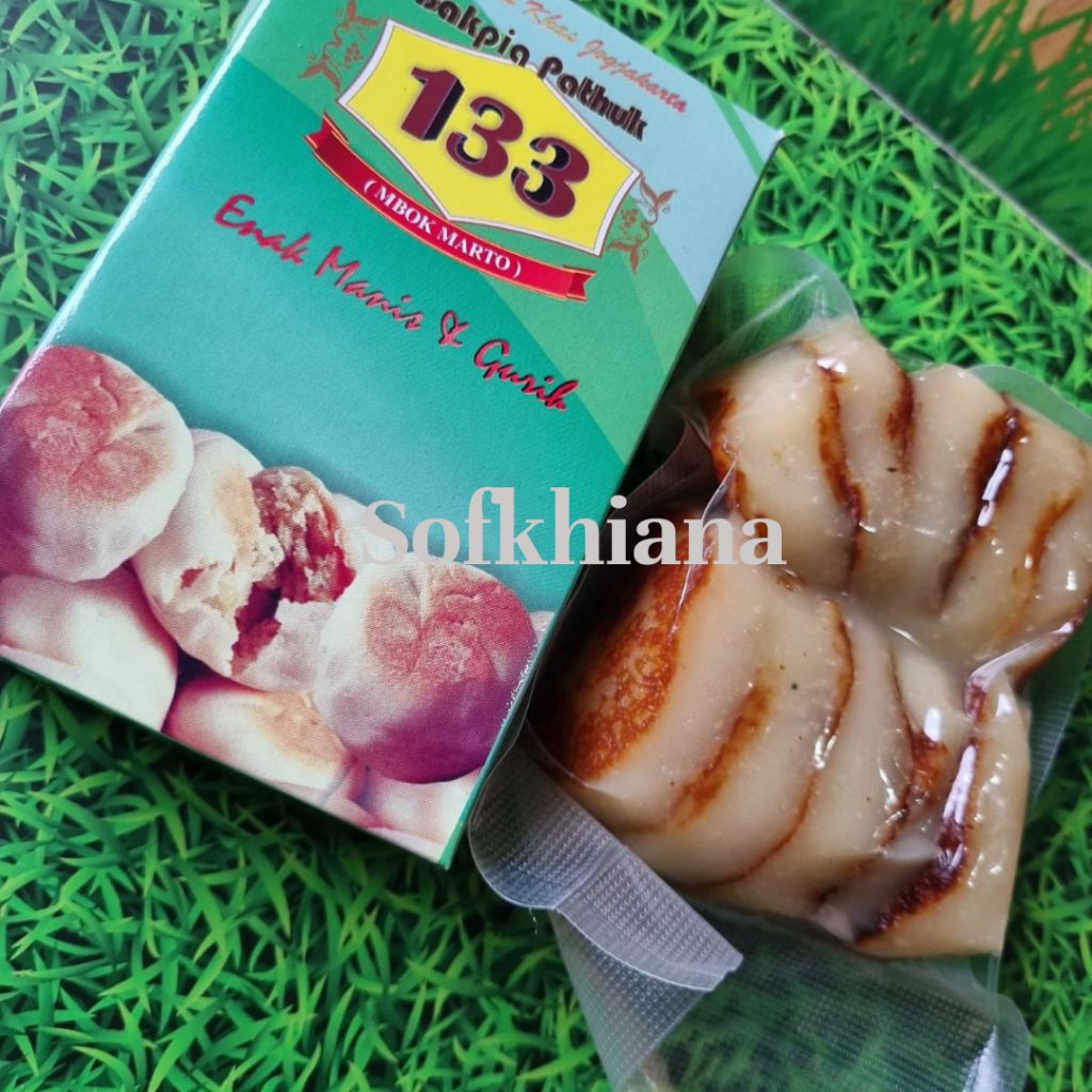 Wingko & Bakpia oleh-oleh khas Jogja (isi 10pcs)