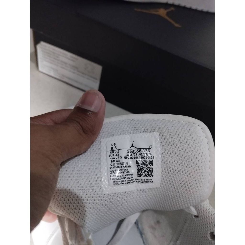 Nama Produk Nike air jordan 1 low triple white