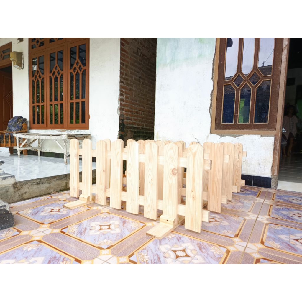 PAGAR KAYU JATI BELANDA