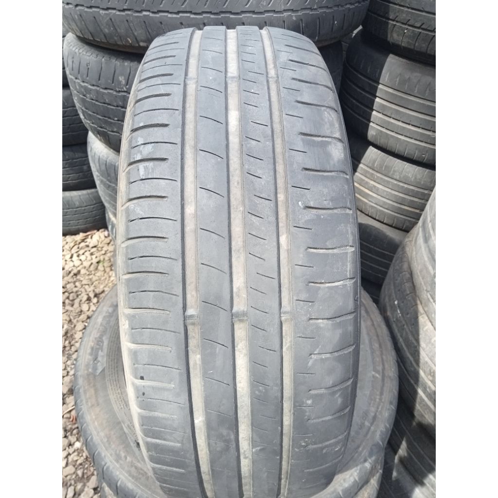 Jual ban sekeun ukuran 205/60R16,kondisi 80%RUBELESS