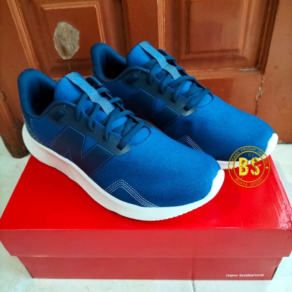 Sepatu New Balance running for men