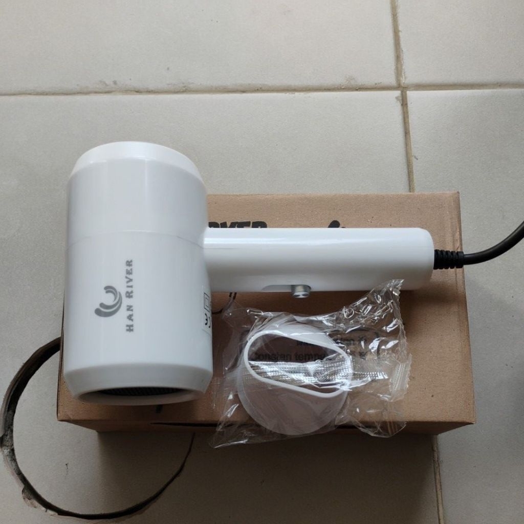 Han River Hair Dryer low watt