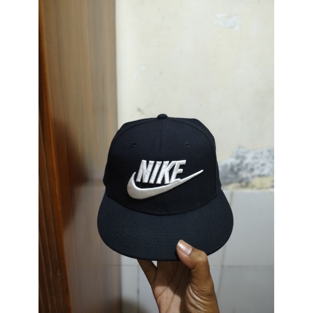 topi second NIKE