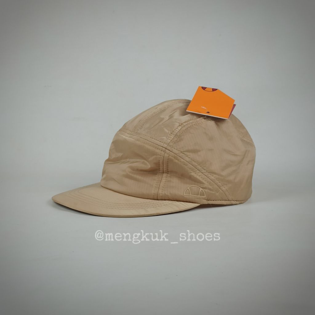 Topi Sporty Ellesse Unisex Flat Cap TAUPE ORIGINAL - TOPI RUNNING TENNIS OUTDOOR TRAILRUN SPORTY POL