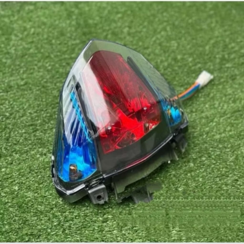 Lampu Stop Rem Belakang Mio M3 Custom Hitam Oren Komplit Plus BohlamLampu Stop Rem Belakang Mio M3 C