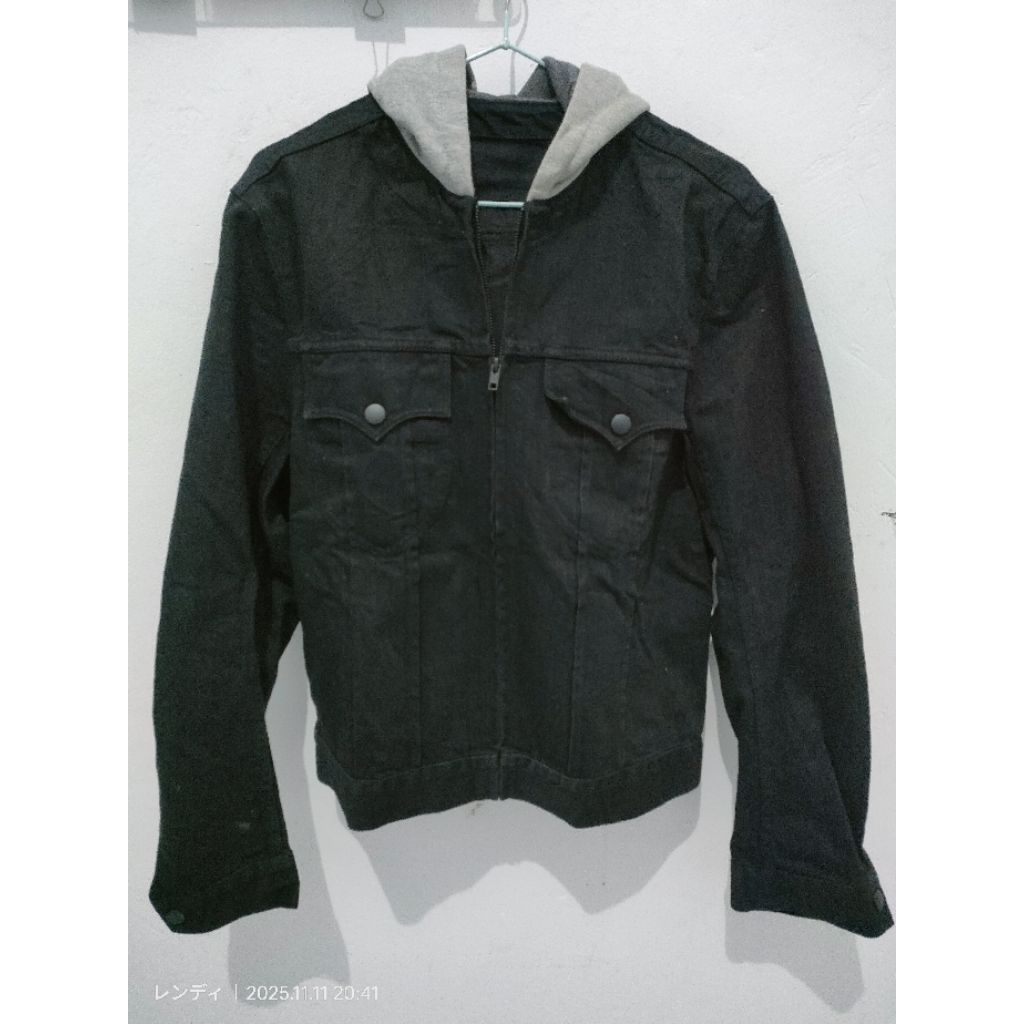 Jaket UNIQLO Jeans Hoodie
