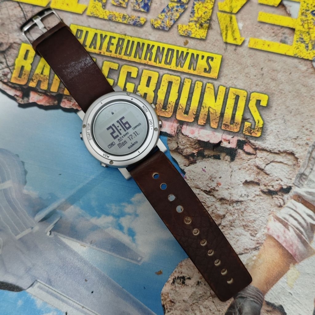 SUUNTO CORE ALU LIGHT ALTIMETER BAROMETER COMPASS JAM GUNUNG