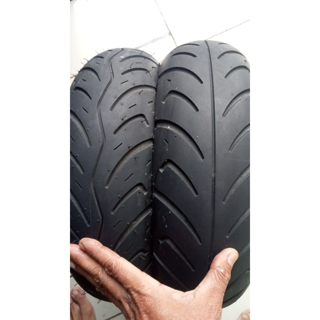 maxxis C922 ukuran 110/70-12 vs 120/70-12 kondisi 99% mulus DOT 2025