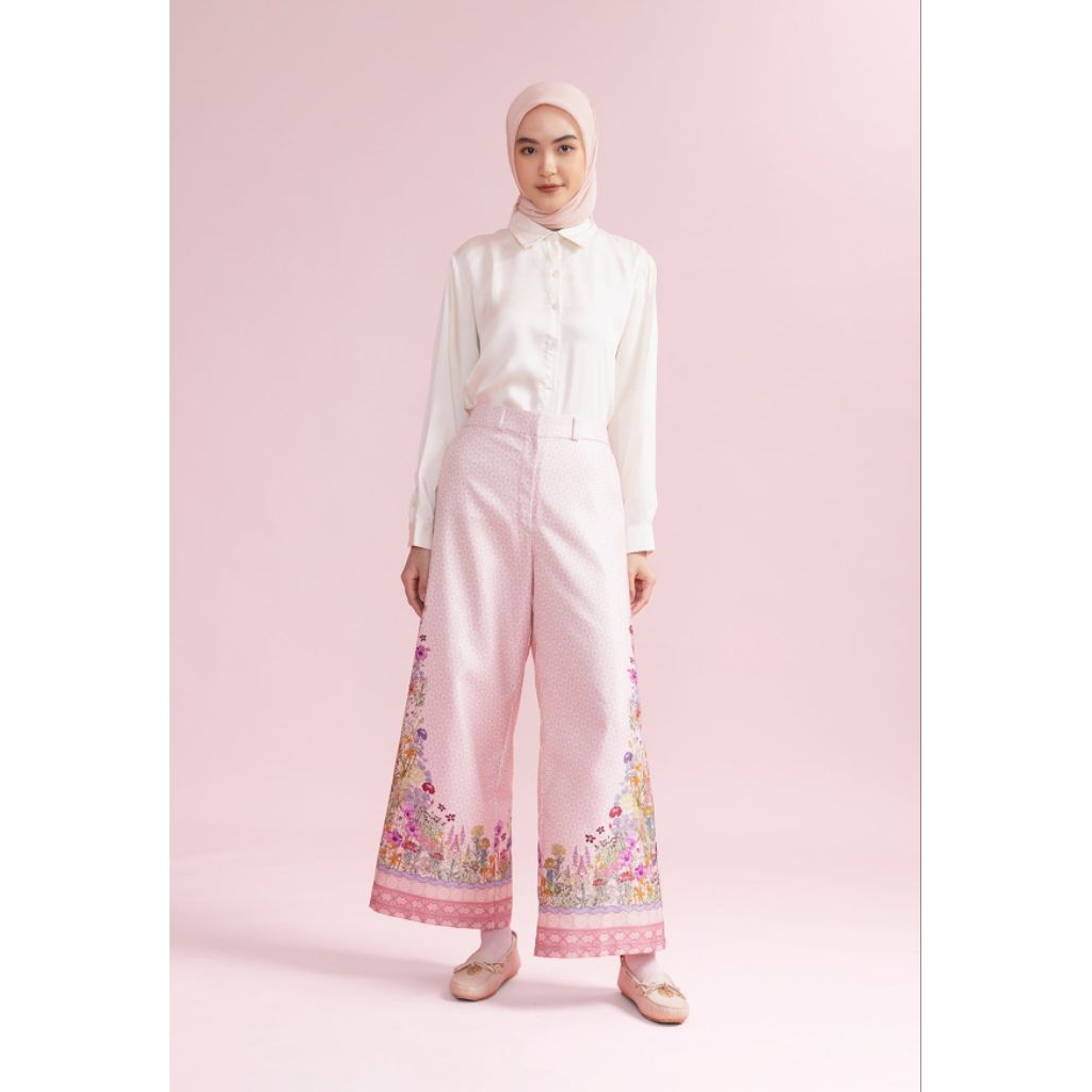 PRELOVED DEBIKI PANTS RIAMIRANDA X ARTKEA SIZE L