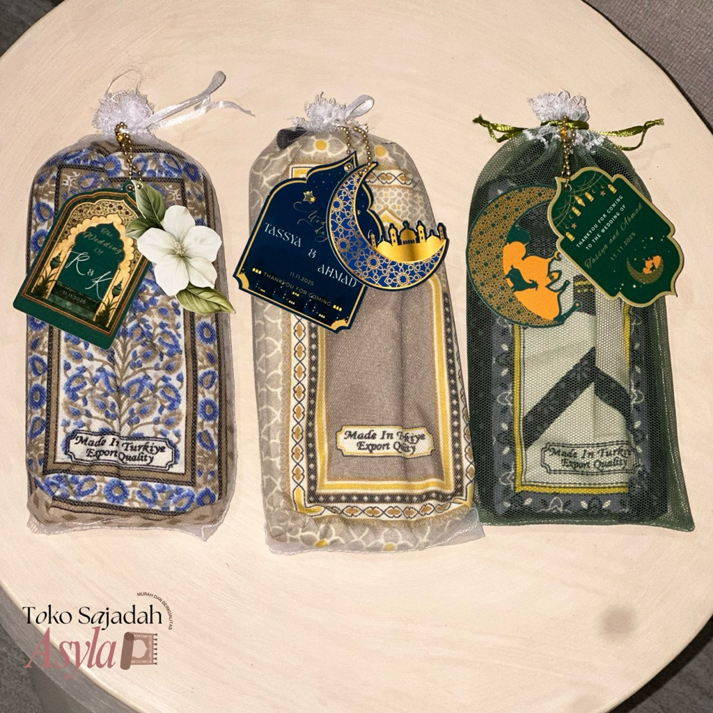 ASYLA - SAJADAH TRAVEL JUMBO SUVENIR EDITION- Sajadah Souvenir Umroh Haji - Oleh Oleh Lebaran 105x60