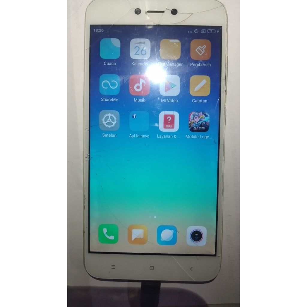 Redmi note 5A 3/32 minus body+fp+lcd retak masih bisa di pakai