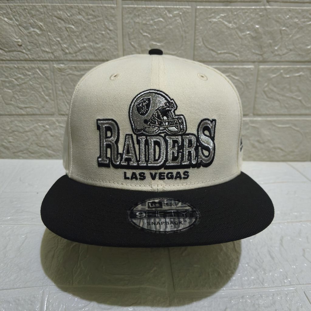 Topi New Era Cap Las Vegas Raiders Helmet 9Fifty Snapback Original