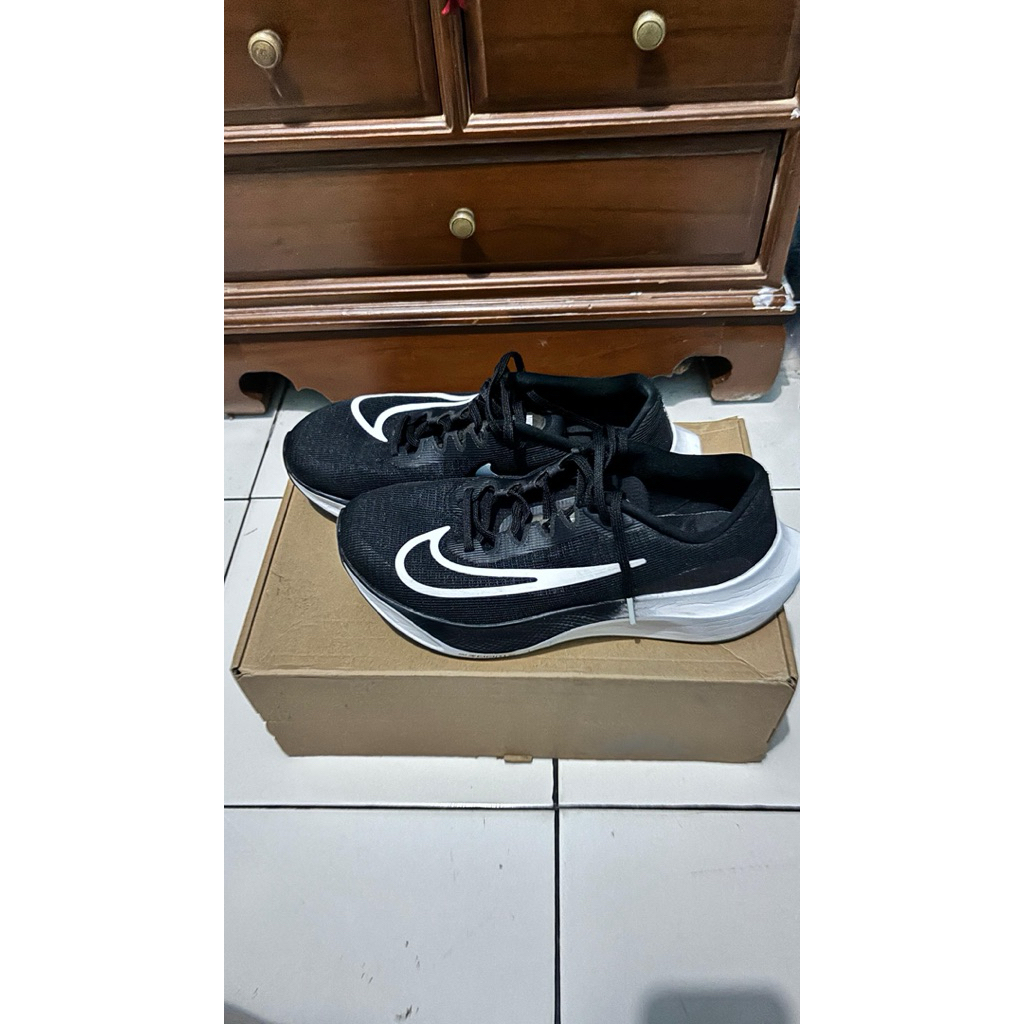 Nike Zoom Fly 5