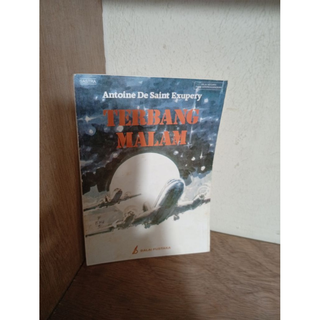 buku sastra terbang malam by balai putaka